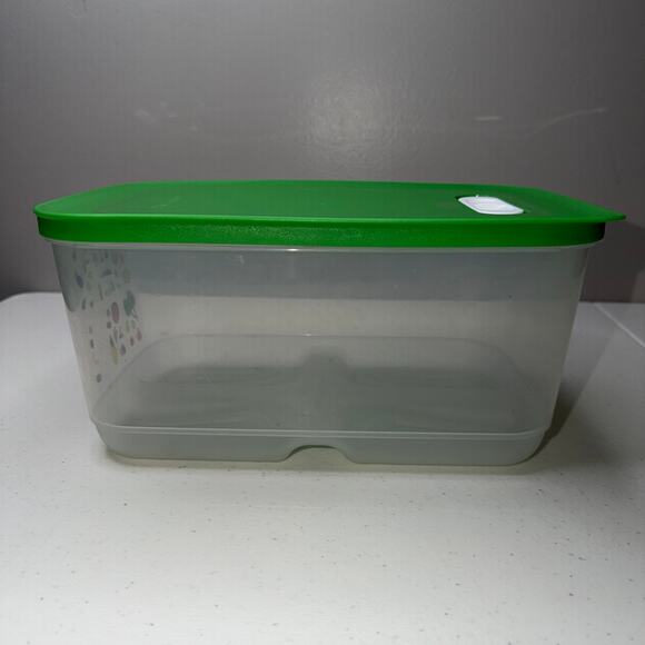 Tupperware Fridgesmart 4.4L Food Storage Vented Lid Produce Container - Picture 5 of 7